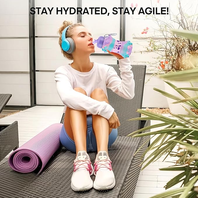 Kids Sports Collapsible Water Bottle | Ball Shaped Drinking Cup | Foldable BPA Free Leakproof Lightweight Silicon Jug | School Lunch Mug Team Gift Travel (Bubble Animal 550ml/18.6oz)