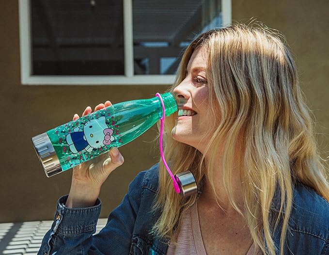 Sanrio Hello Kitty Hearts and Bows Plastic Water Bottle With Leak-Resistant Lid | Large Plastic Sports Jug | Holds 20 Ounces