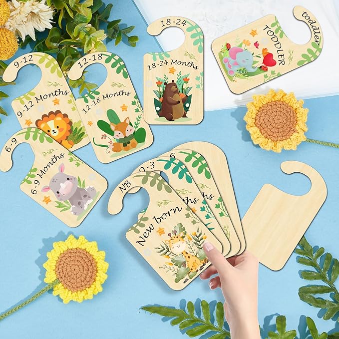 CRASPIRE 10Pcs Animals Wood Baby Wardrobe Dividers Leaf from Newborn to 36 Month Hanger Seperaters Woodland Baby Closet Organizers Nursery Infant Wardrobe Hangers Divider for Newborn Shower Nursery