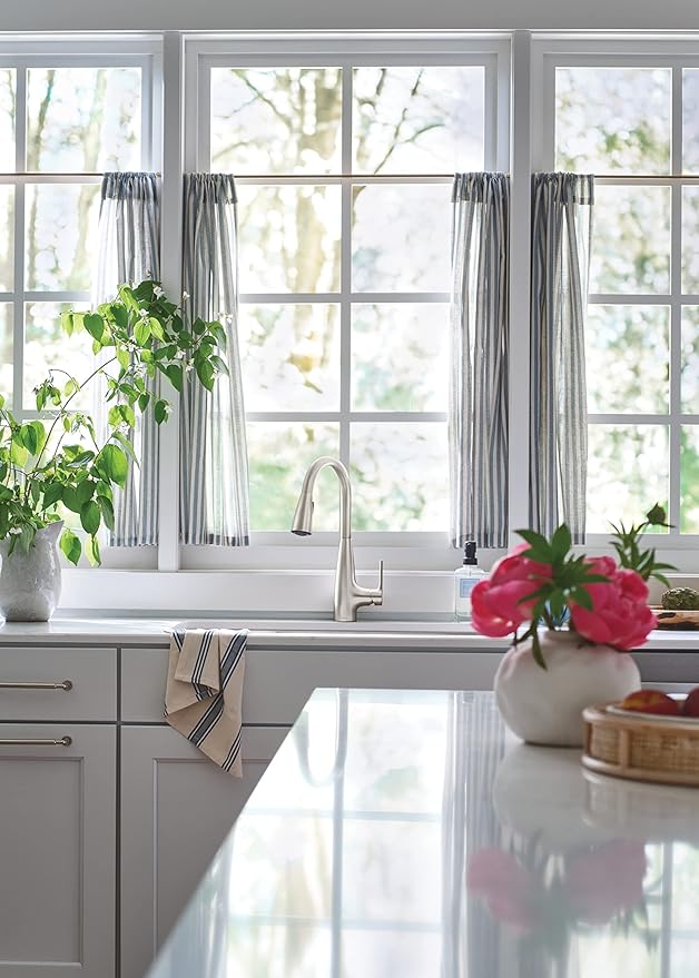 Moen Haelyn Spot Resist Stainless Touchless Single-Handle Pull-Down Sprayer Kitchen Faucet with Soap Dispenser, Features Power Clean for a Faster Wash, 87627EWSRS