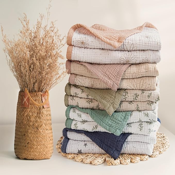 Lulu moon Muslin Quilt Blanket, Crib Blanket for Baby and Toddler,47x47 Inches(Pink Daisy)