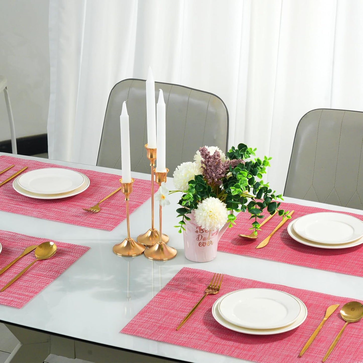 Placemats Set of 6，Non-Slip PVC Weave Table Mats Easy to Clean，Heat Resistant Place Mats for Kitchen Dining Table Decoration Indoor Outdoor，Red