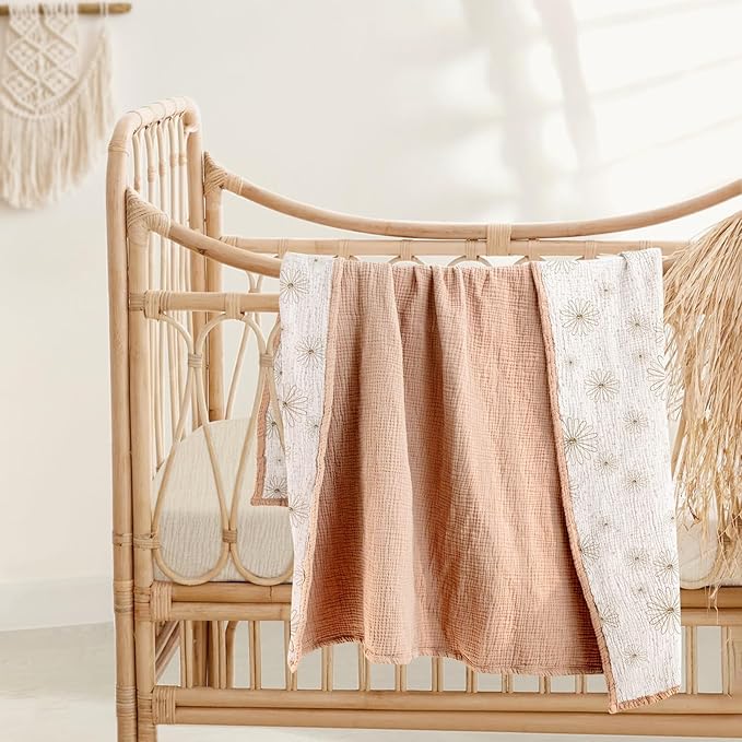 Lulu moon Muslin Quilt Blanket, Crib Blanket for Baby and Toddler,47x47 Inches(Pink Daisy)