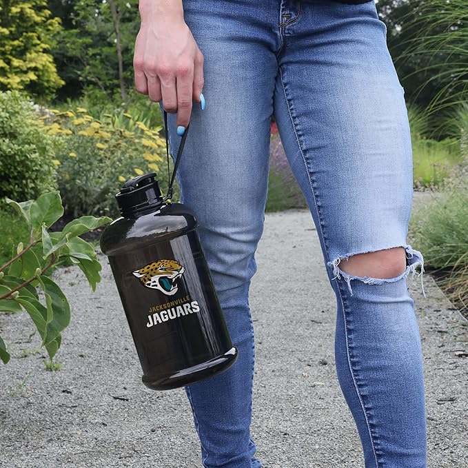 FOCO NFL Team Logo 2L Plastic Clear Large Sports Water Bottle