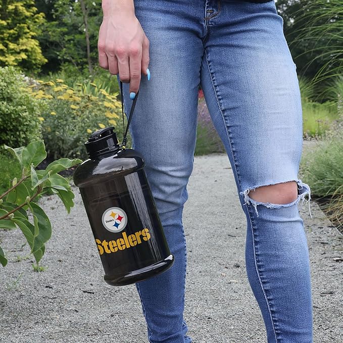 FOCO NFL Team Logo 2L Plastic Clear Large Sports Water Bottle